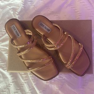 steve madden gold sandals !!